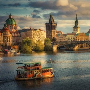 Çek Cumhuriyeti, Prag gezilecek yerler, Otobüsle Orta Avrupa Turu