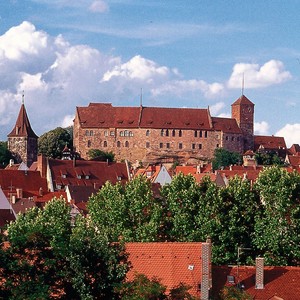 Baştan başa otobüsle Avrupa turu Almanya Nürnberg