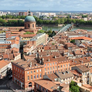 Otobüsle Avrupa Gezisi Toulouse Fransa Otobüsle Avrupa Turları